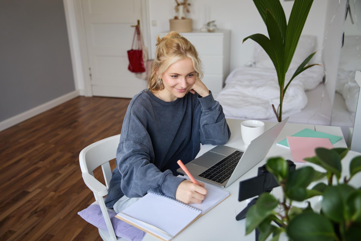 Étudier près de chez soi : un levier pour la réussite et l’insertion professionnelle