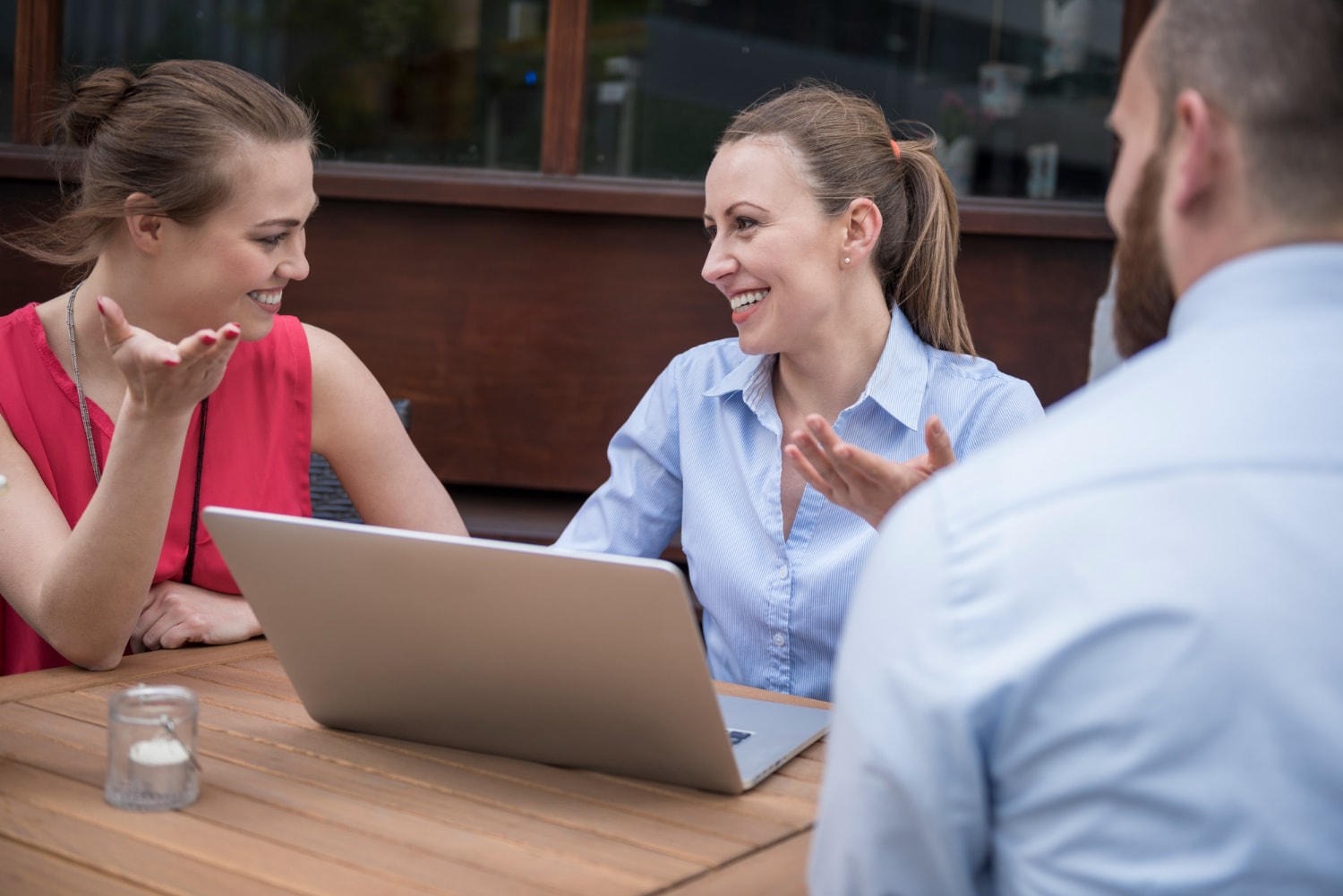 Comment développer son réseau professionnel grâce à l'alternance ?